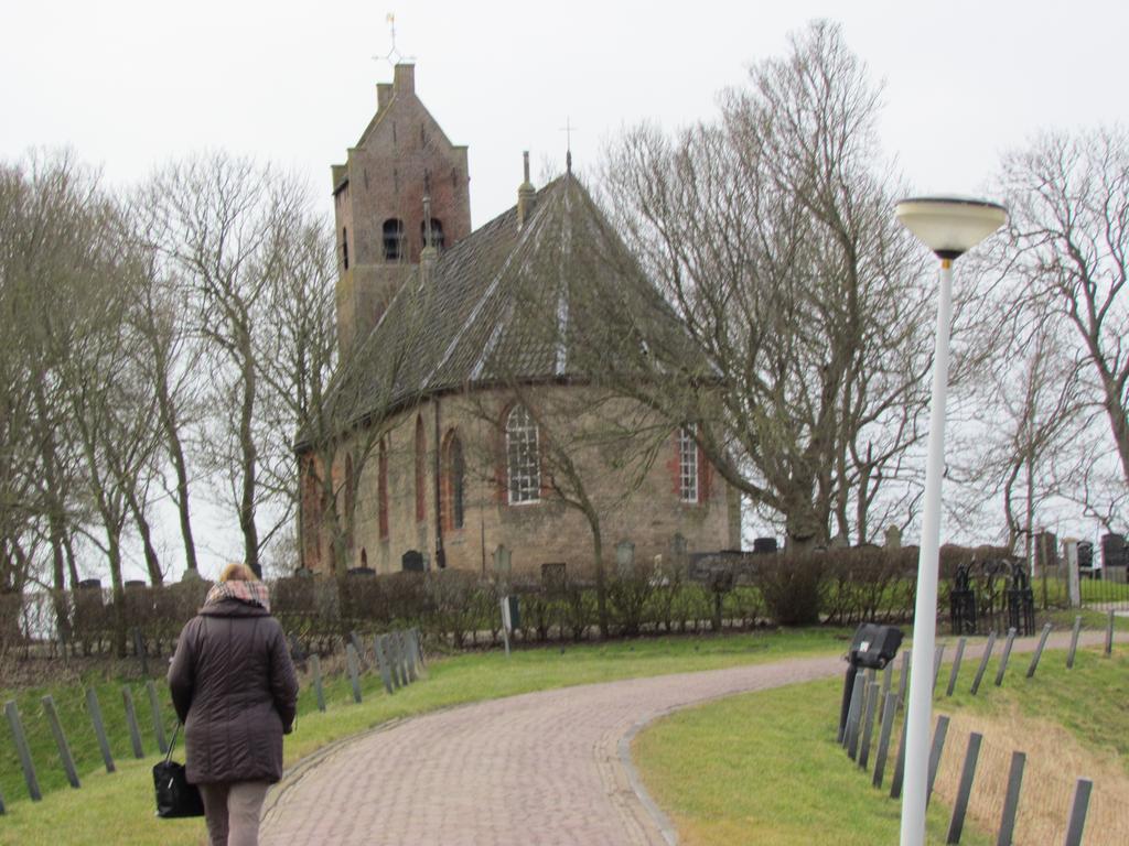 Het Schoolhuis Bed & Breakfast Ferwerd Bagian luar foto